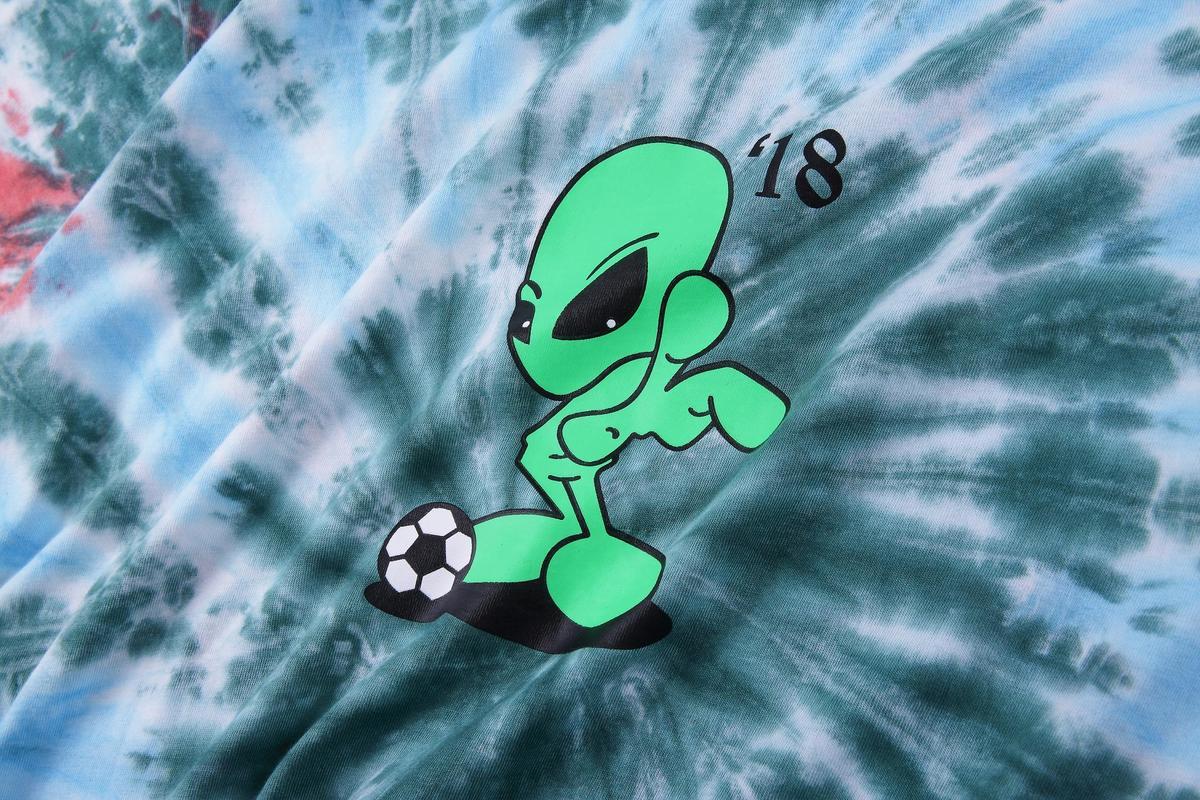 Alien Football Tie Dye Men's and Women's Casual Short Sleeve T-Shirt - Image 4